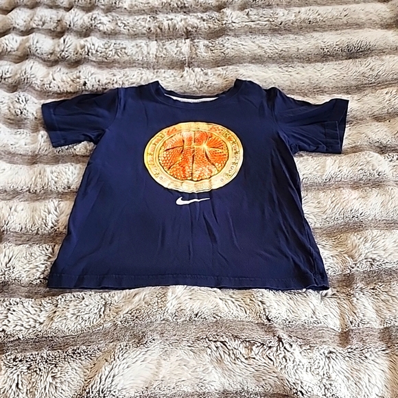 Nike boys shirt - Picture 1 of 2